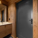 Nordic Gateway Logde